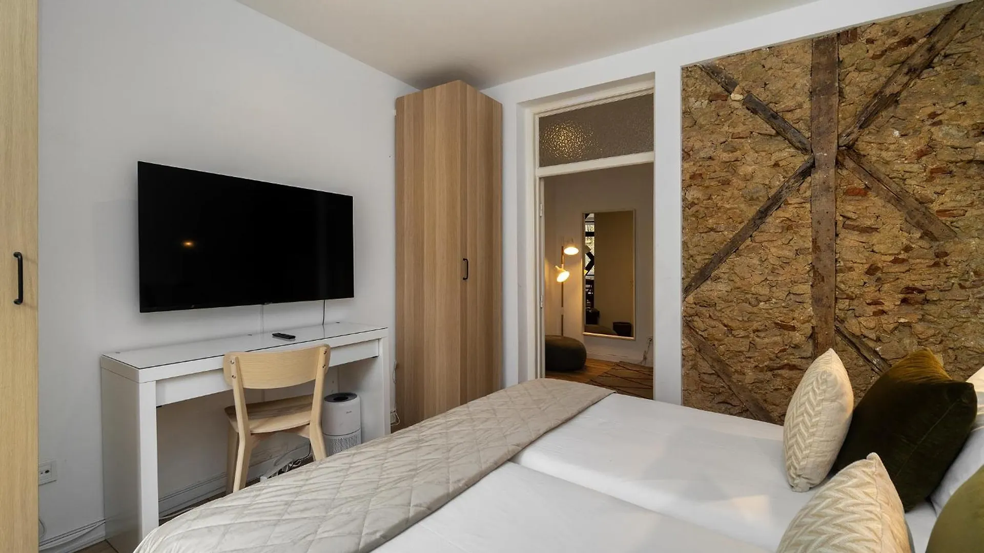 Whome | Sao Vicente Deluxe Apartment Lisbon