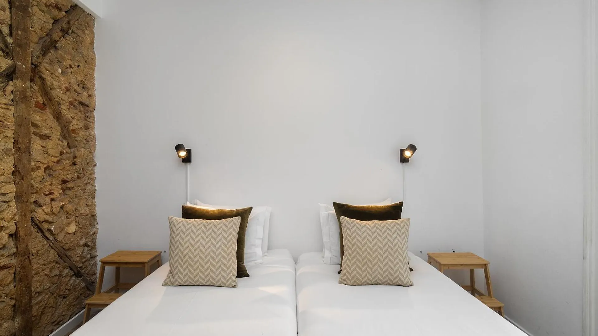 Whome | Sao Vicente Deluxe Apartment Lisbon Portugal