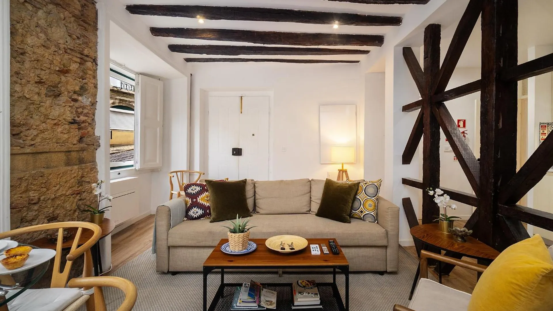 Whome | Sao Vicente Deluxe Apartment Lisbon Portugal