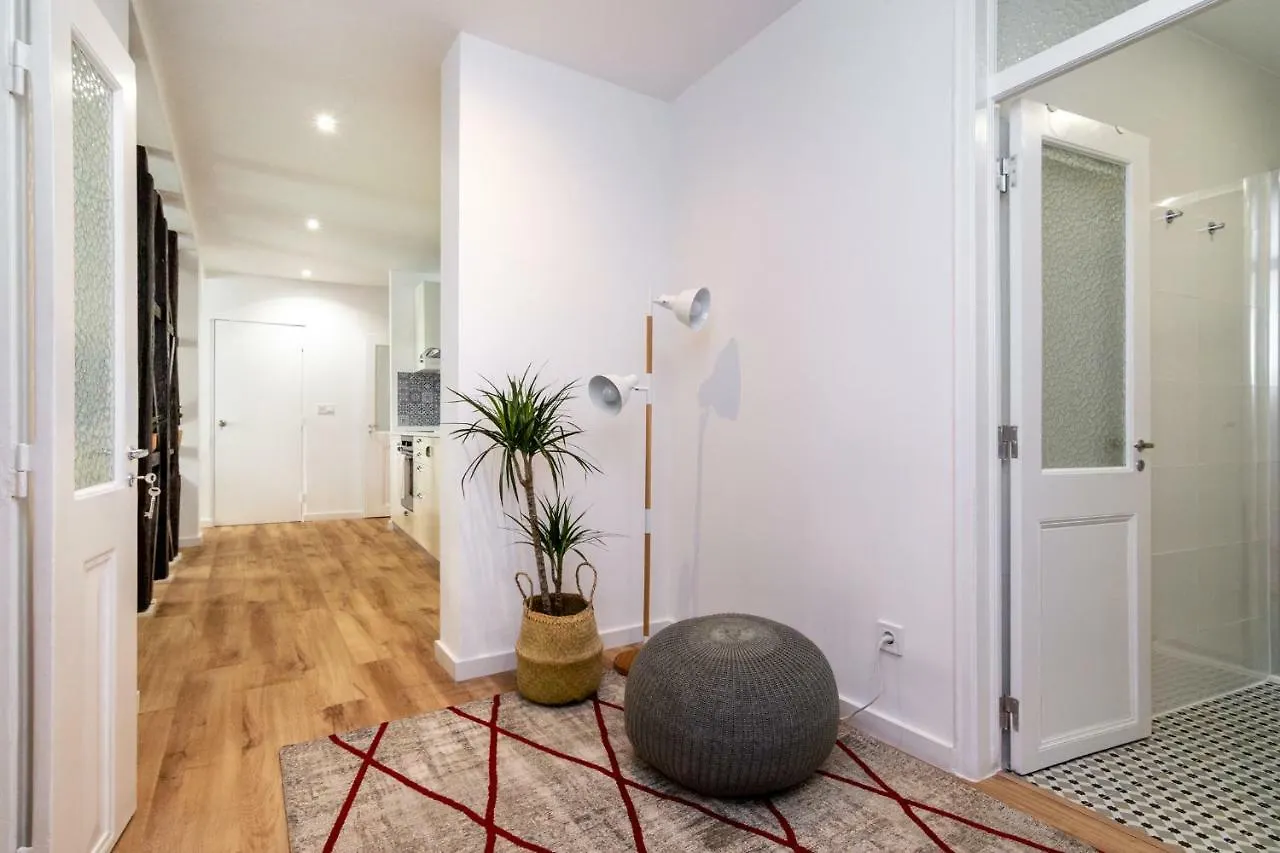 Whome | Sao Vicente Deluxe Apartment Lisbon Portugal